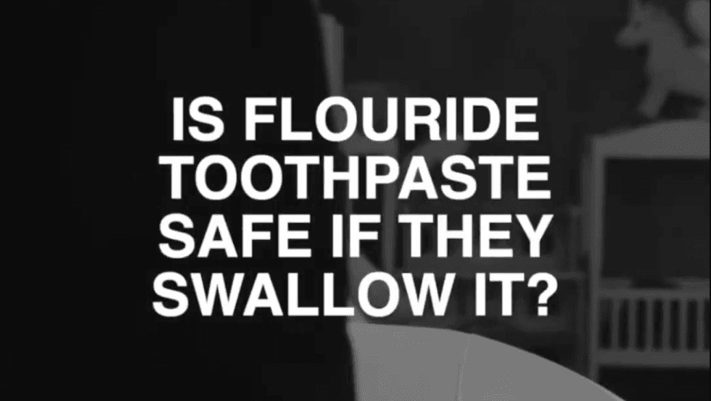 ¿Es Segura la Pasta de Dientes con Flúor si los Niños la Tragan?